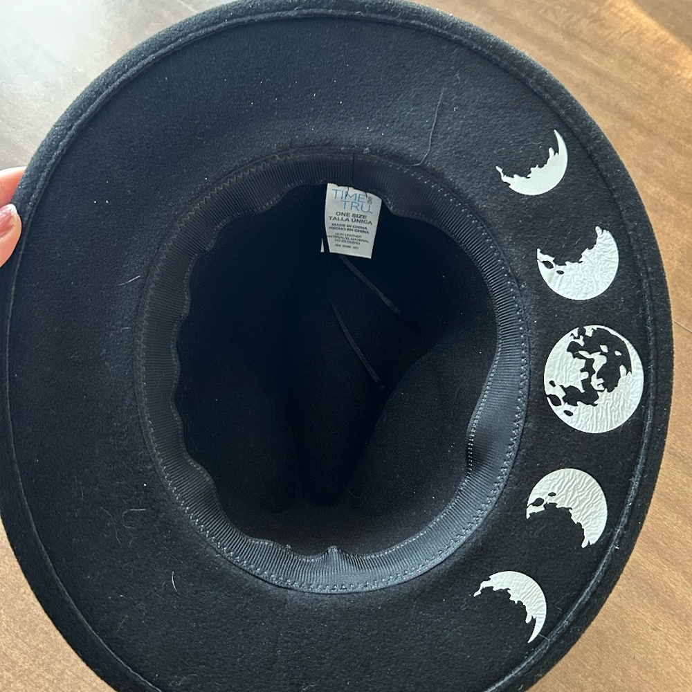 Moon Phase Hat